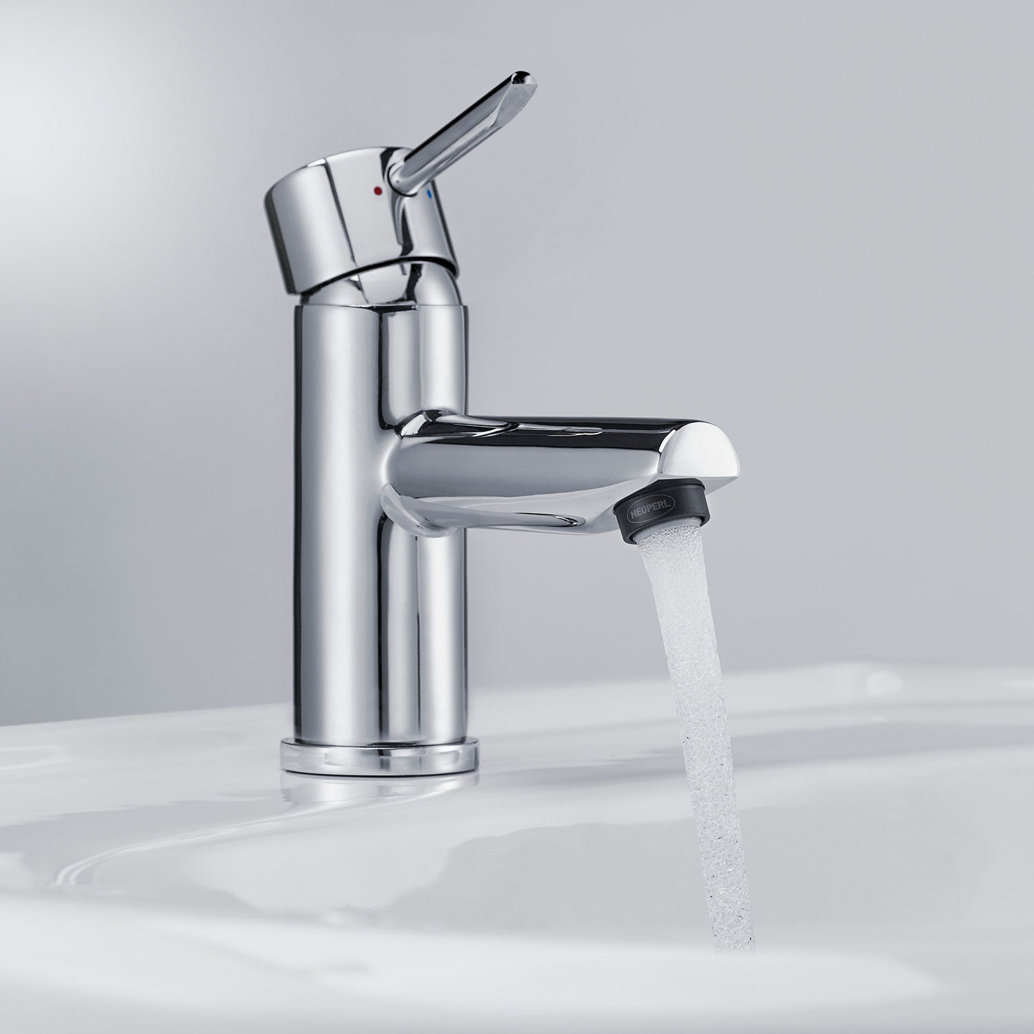 Neoperl ZERO Mundstück aus High-Tech-Kunststoffen/Außengewinde M24x1, Grau