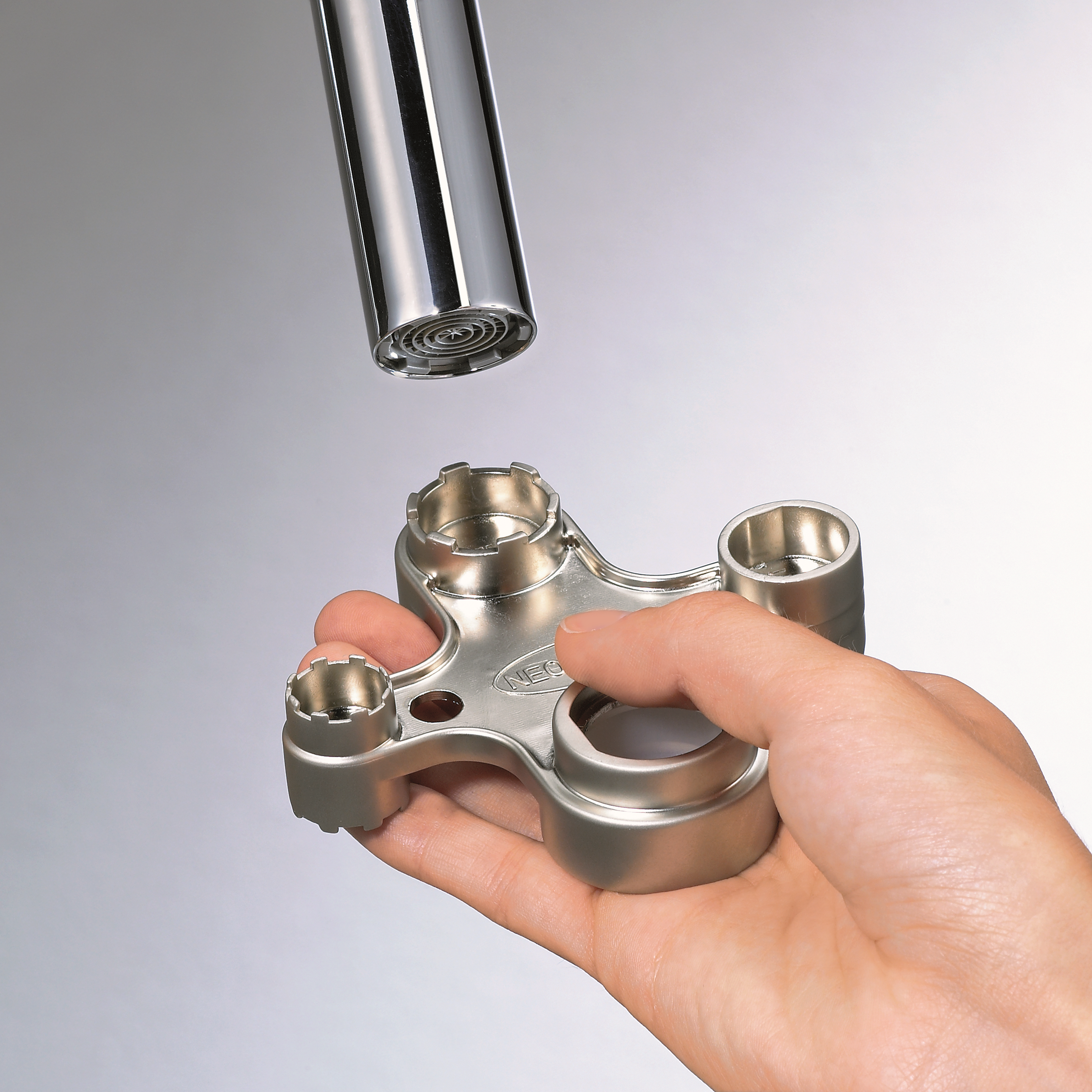 Universal-Serviceschlüssel für M18/22/24/28 und Neoperl Caché M16,5/18,5/21,5/24,5